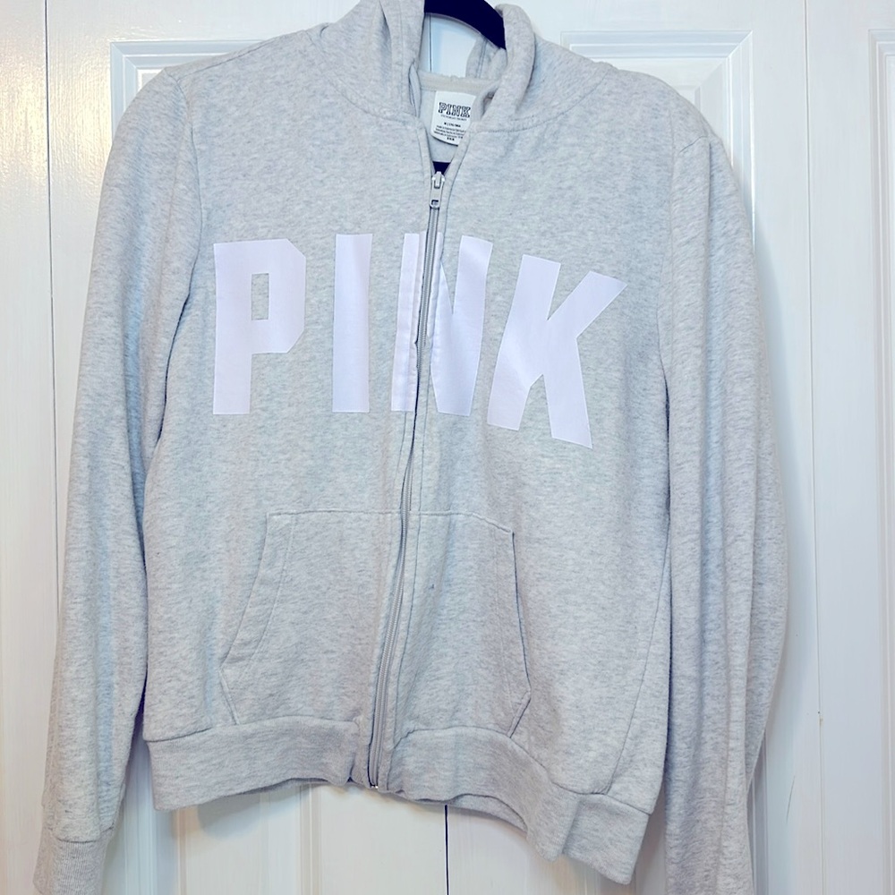 Victoria’s Secret PINK Gray Zip-Up Hoodie – Size Medium 🤍
